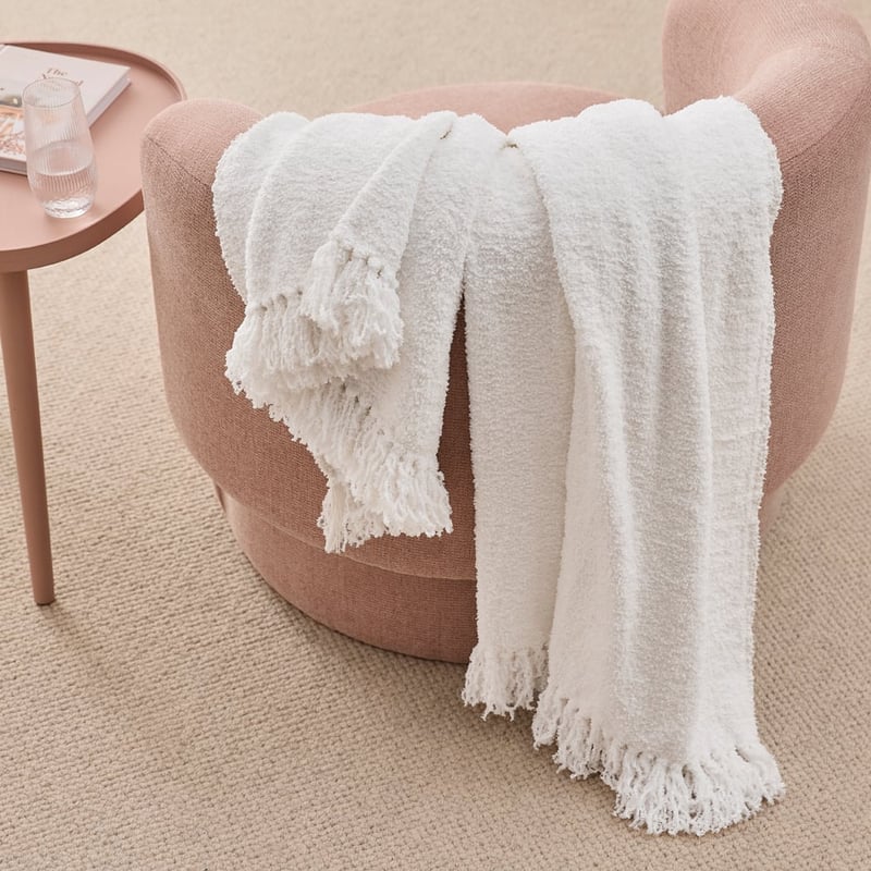 Loki White Boucle Throw