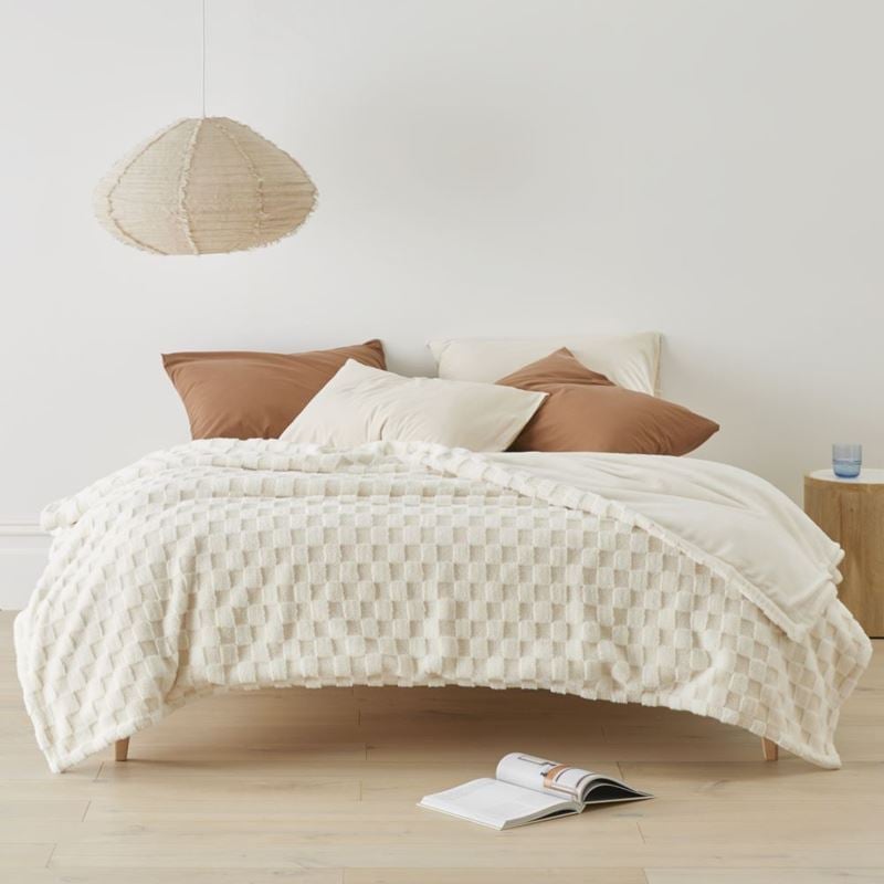 Estonia Check Natural Blanket