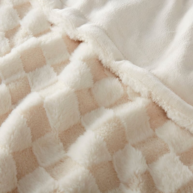 Estonia Check Natural Blanket