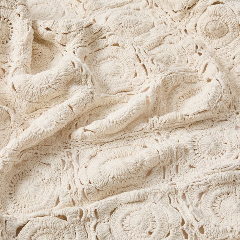 Suvi Crochet Natural Throw