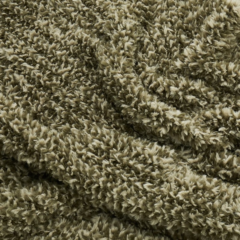 Munich Feather Yarn Lilypad Throw