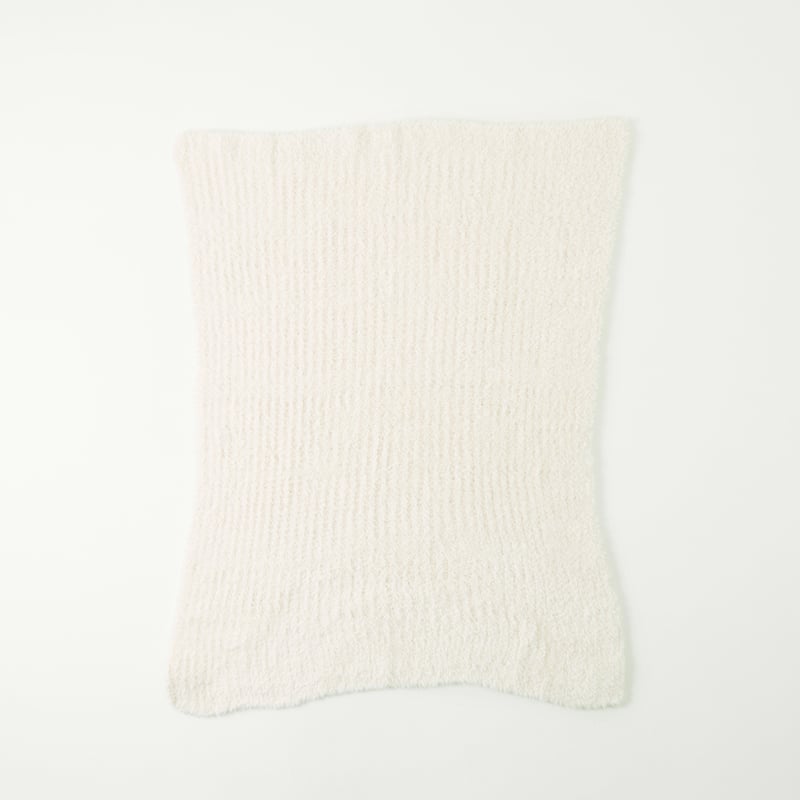 Munich Feather Yarn Winter White Throw