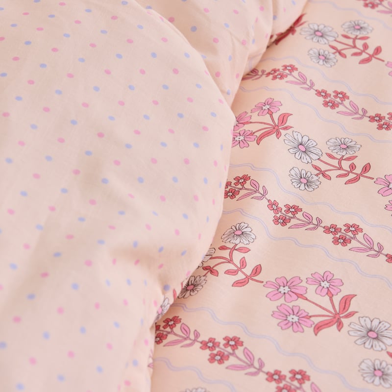 Sia Scallop Pink Floral Quilt Cover Set