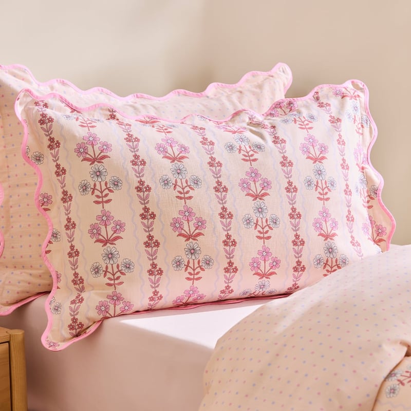 Sia Scallop Pink Floral Quilt Cover Set