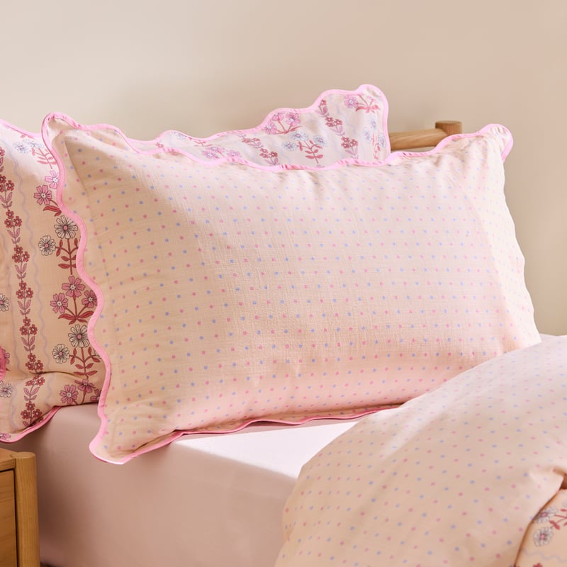 Sia Scallop Pink Floral Quilt Cover Set