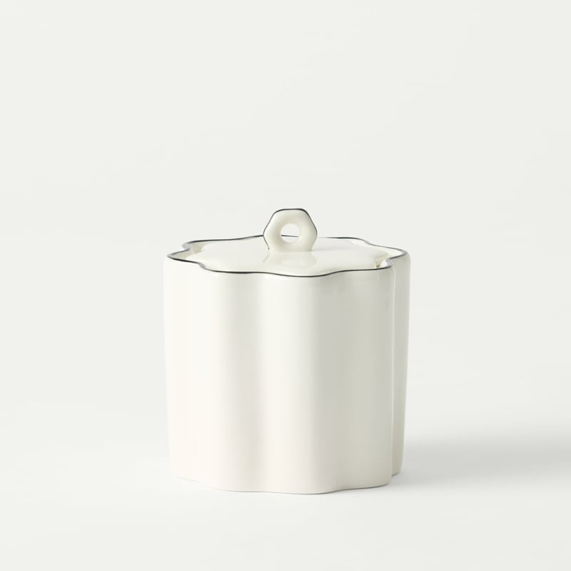 Vienna Coconut & Black Scallop Bathroom Accessories