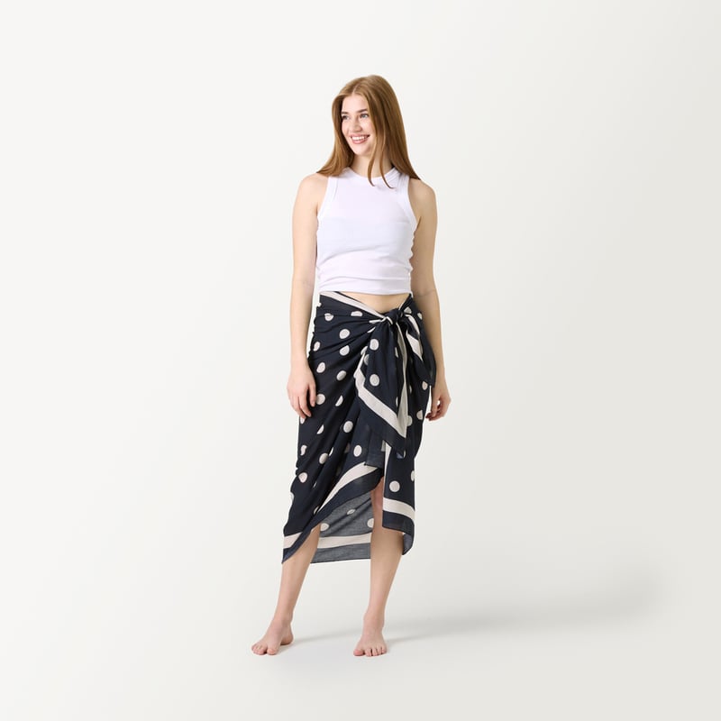 Black & Beach Polkadot Sarong