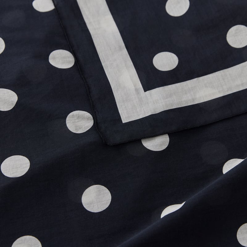 Black & Beach Polkadot Sarong