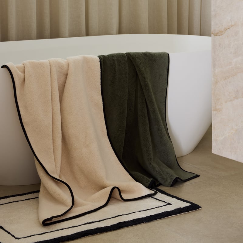 Dorchester Beach & Black Towel Range 