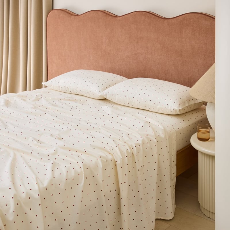  Darling Hearts Coconut & Cherry Flannel Pillowcases