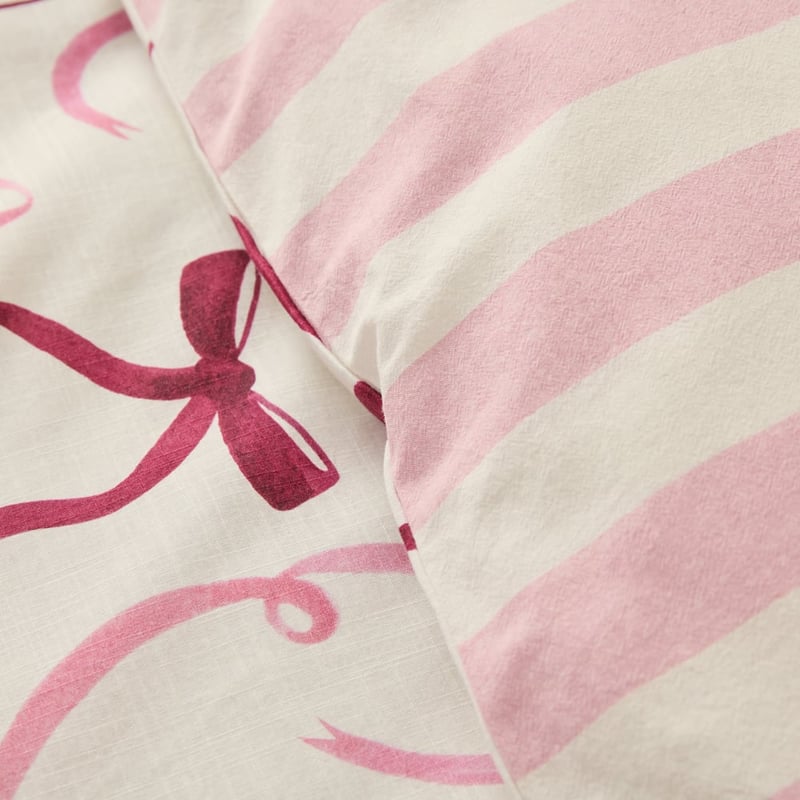 Isabelle White Bow Pillowcases