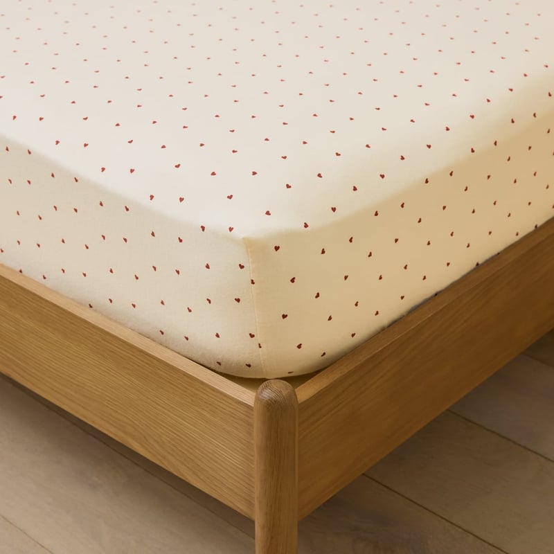  Darling Hearts Coconut & Cherry Flannel Sheet Separates
