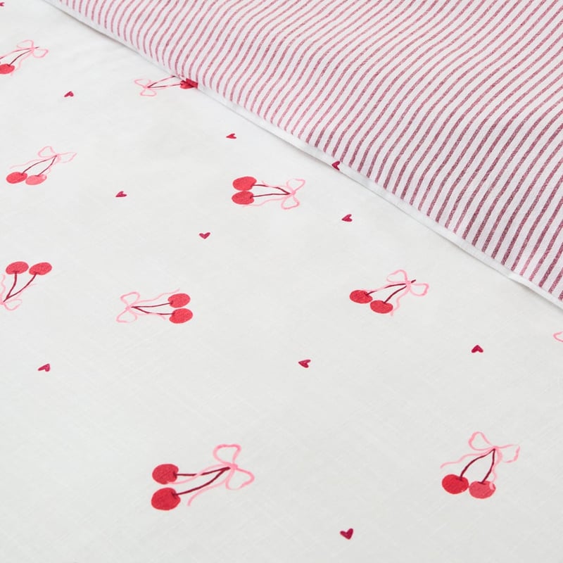 Ma Cherie Printed White Pillowcases