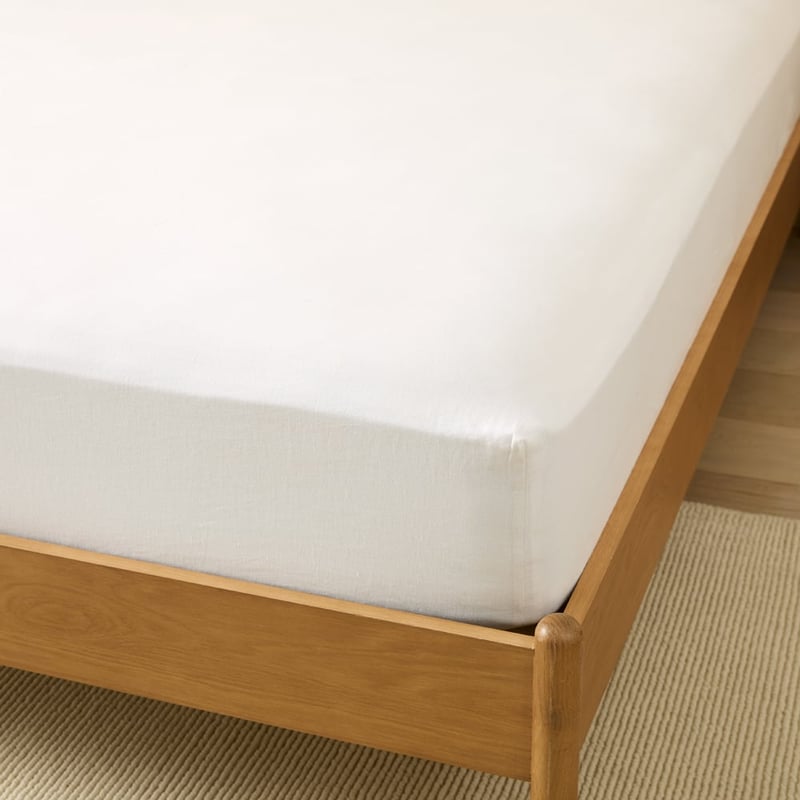 Vintage Washed Linen White & Onyx Flat Piped Sheet Separates