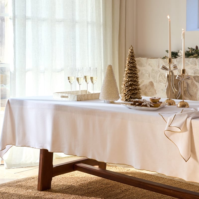 Luxe Gold Border White Tablecloth