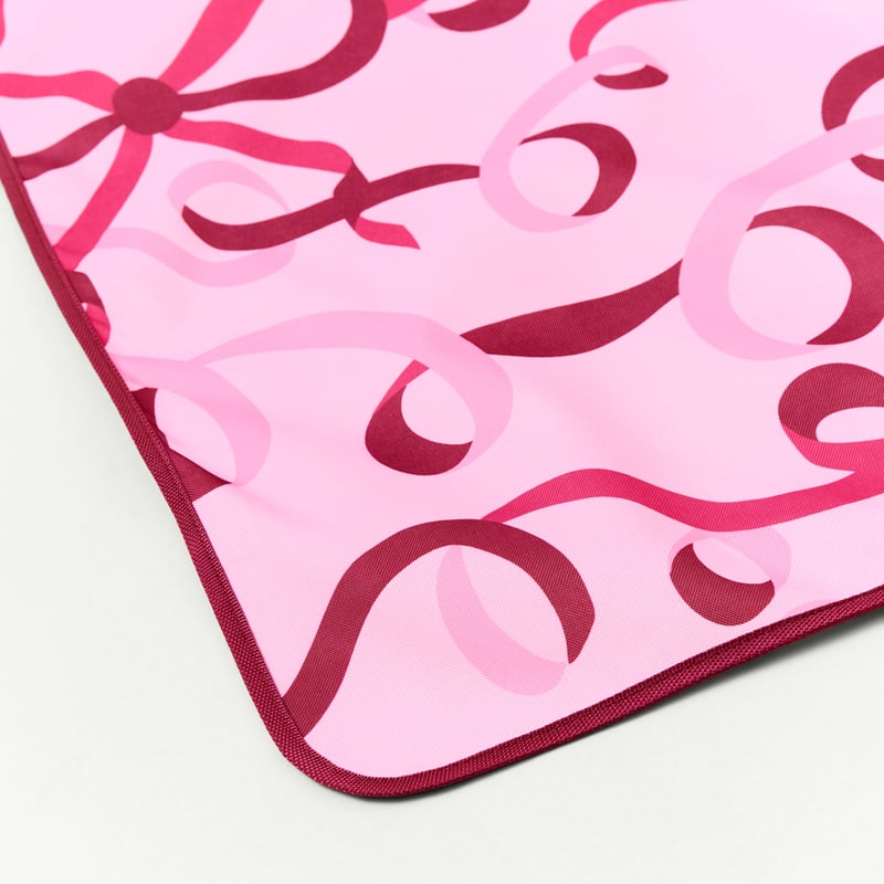 Christmas Ribbons Pink & Burgundy Regular Picnic Rug
