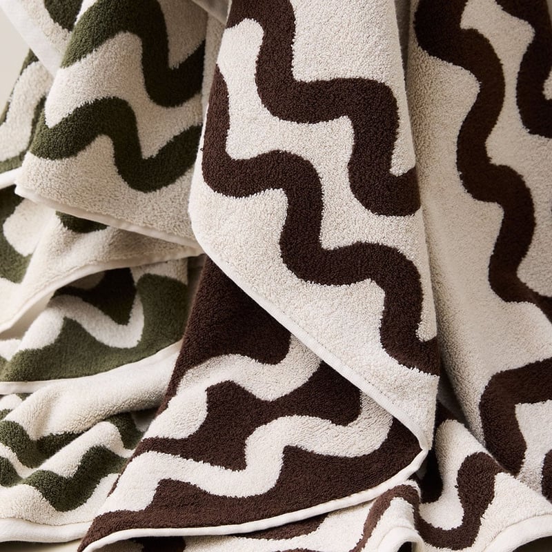 Pippa Beach & Chocolate Towel Range
