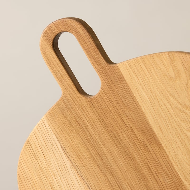 Pebble Natural Round Oak Board