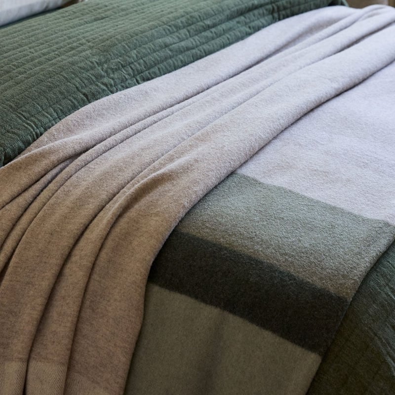 Tablelands Australian Wool Winter Wheat Blanket
