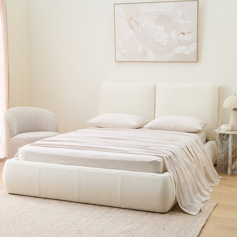 Hamina Off White Bed