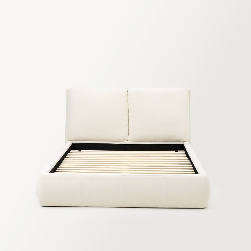 Hamina Off White Bed