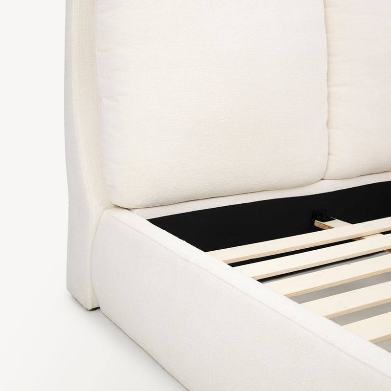 Hamina Off White Bed