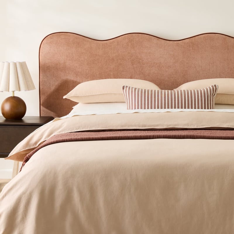 Nina Rosewood & Umber Bedhead