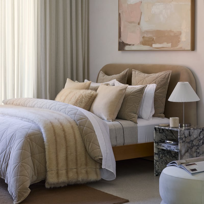 Kurva Birch Velvet Bedhead