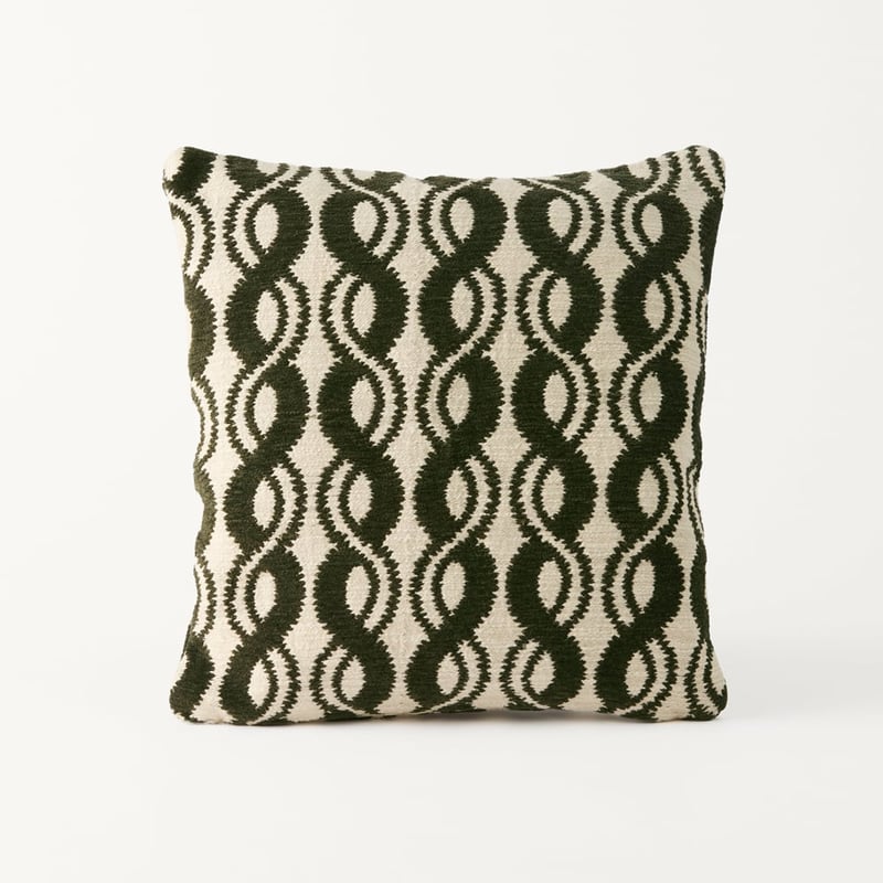 Mira Chive Chain Cushion