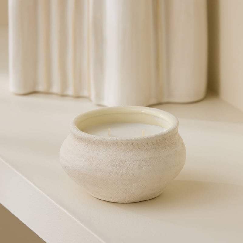 Nusa White Salty Coconut Candle 340g