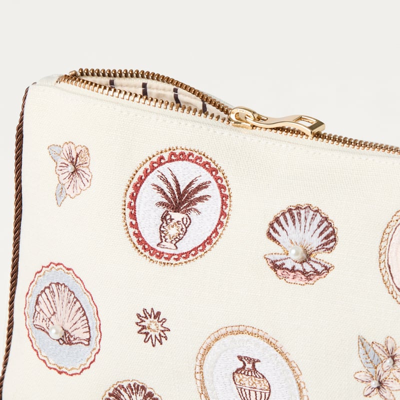 Island Drift Natural Glam Bag
