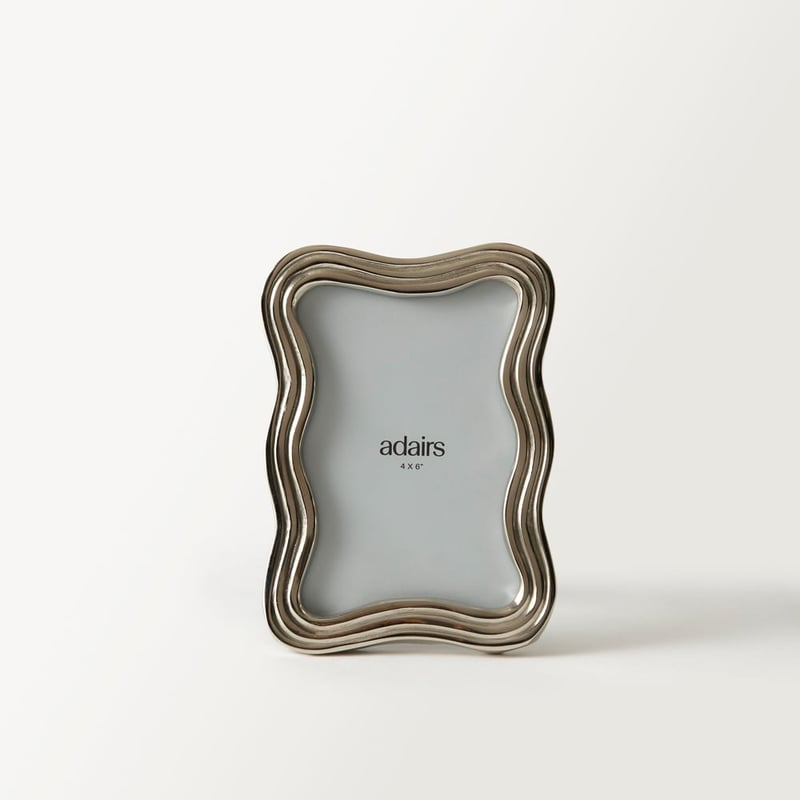 Wavy Frame Silver