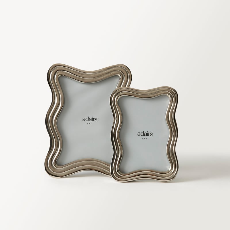 Wavy Silver Large Frame Silver