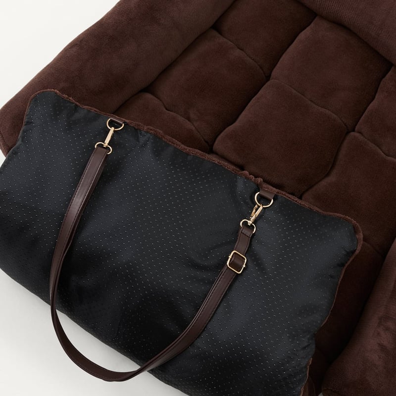 Marshmallow Chocolate Fold-Out Pet Bed