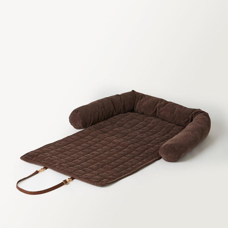 Maisy Chocolate Fold Out Pet Bed