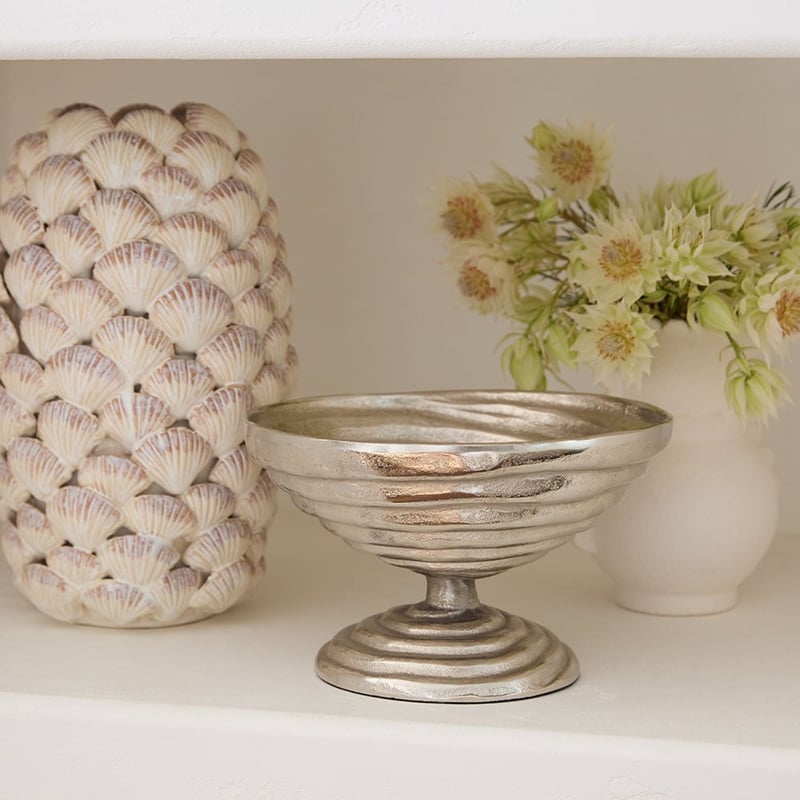 3D White & Natural Shell Vase
