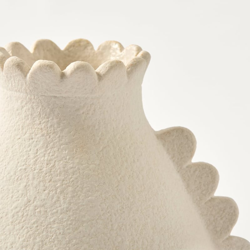 Gracie White Scalloped Vase