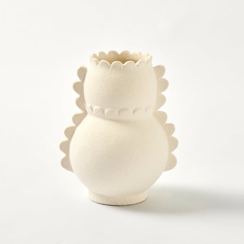 Gracie White Scalloped Vase