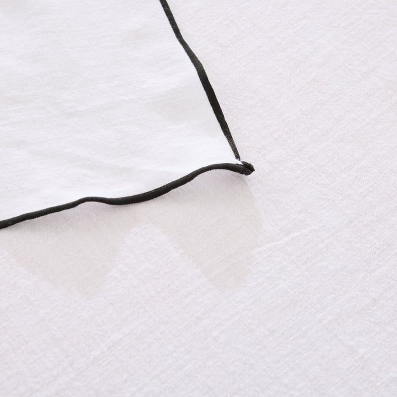 Lulu White & Black Tablecloth