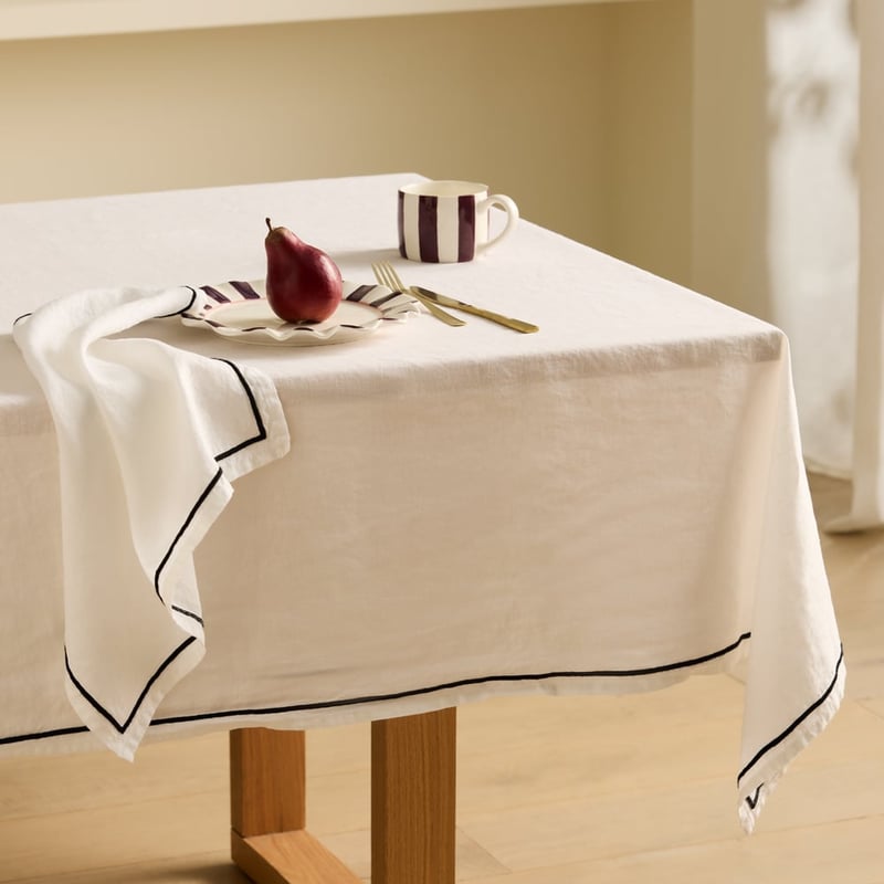 Mayfair White & Black Trim Linen Tablecloth