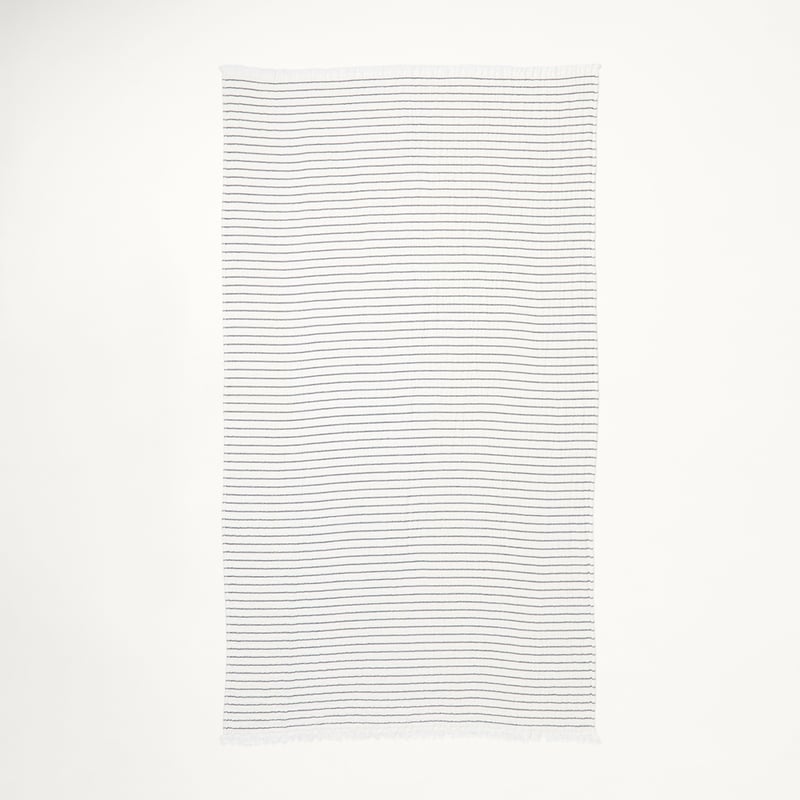 European Migsa White & Black Throw