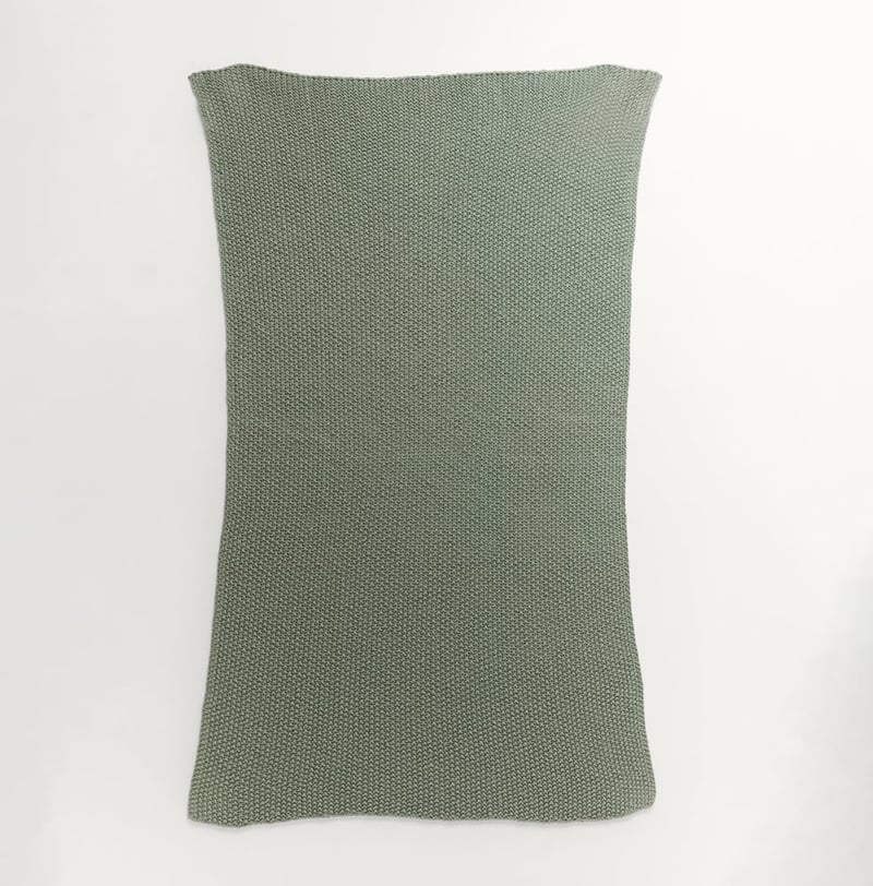 Hallstatt Lilypad Chunky Knit Throw