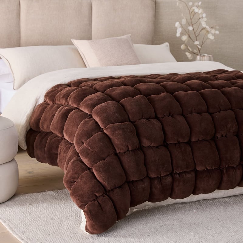 Marshmallow Chocolate Throw
