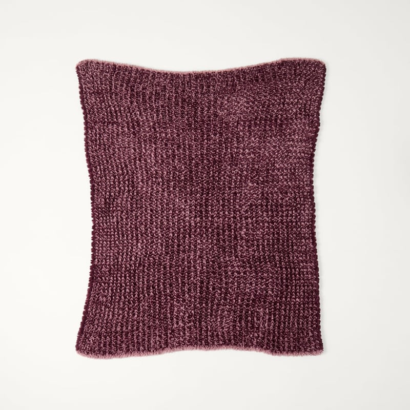 Munich Feather Yarn Berries Throw