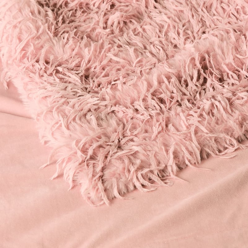 Moritz Peony Recycled Fur Throw