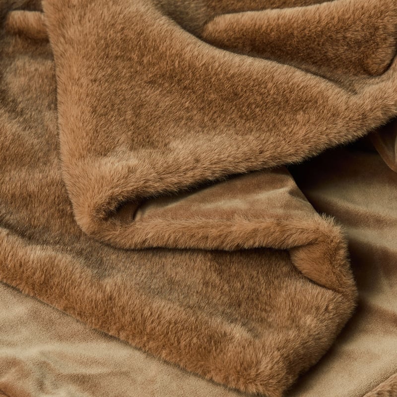 Zurich Pecan Recycled Fur Throw