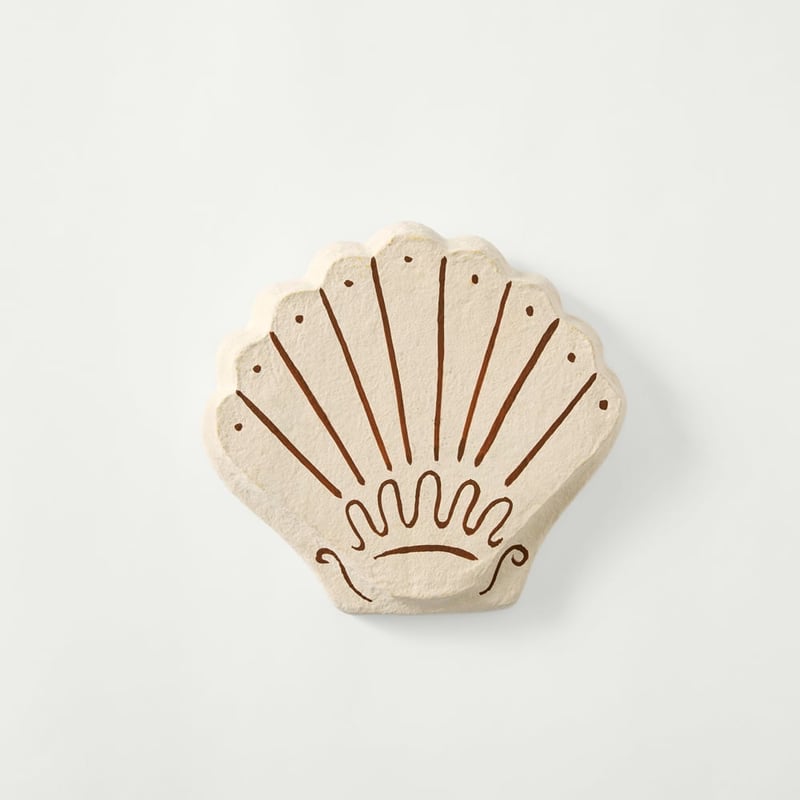 Shell Pristine Cotton Mache Wall Décor