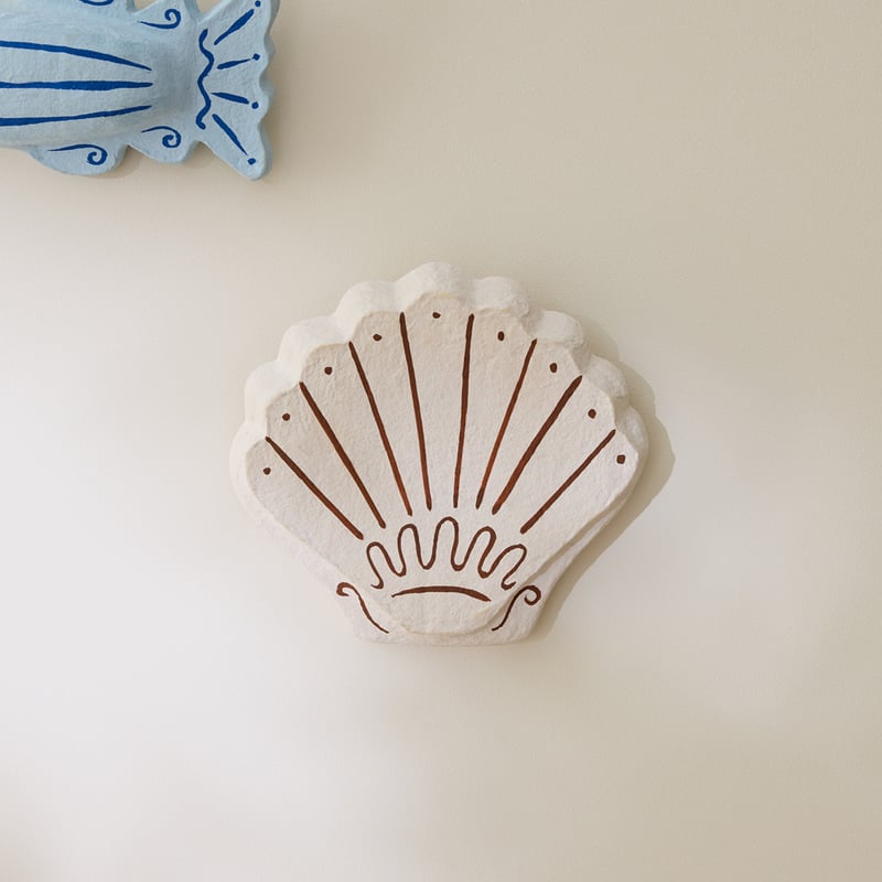 Shell Pristine Cotton Mache Wall Décor