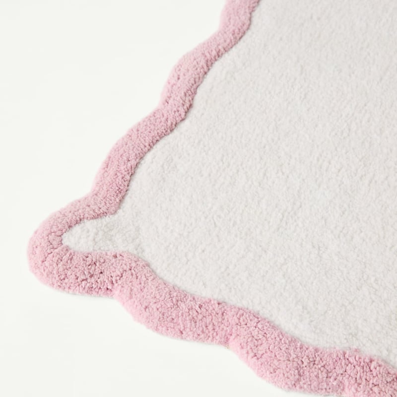Pretty Bows Bath Mat