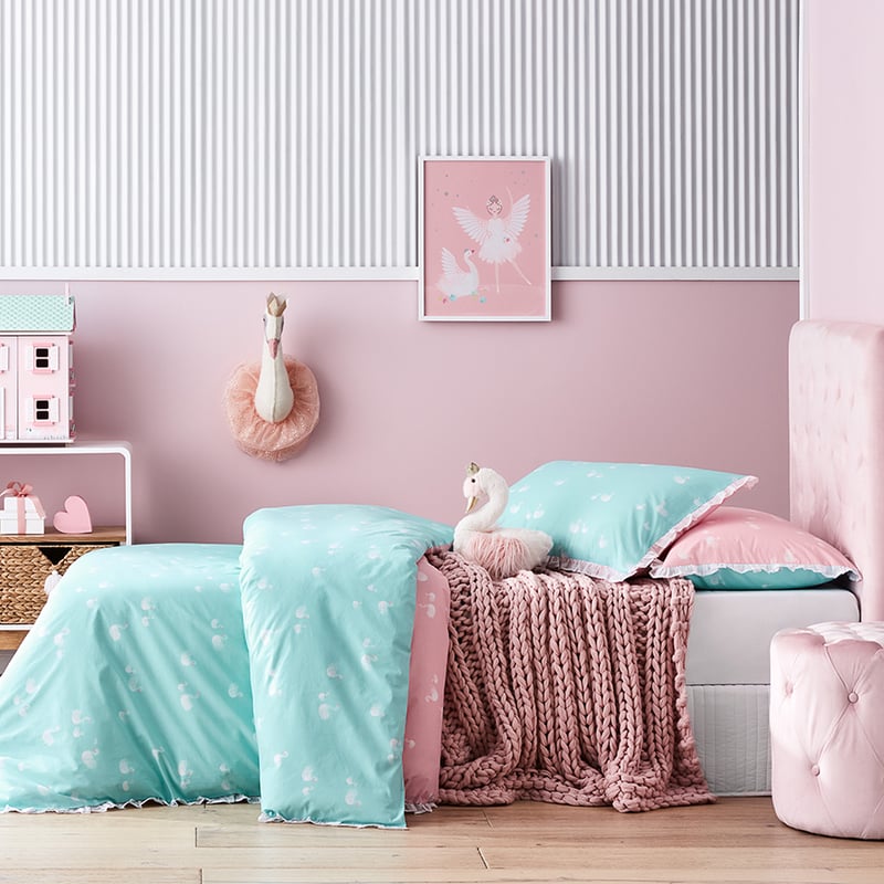 Swan Ruffle Quilt Cover Set